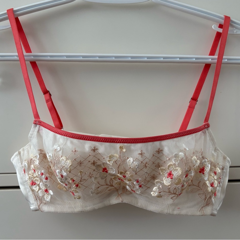 PEACH JOHN Embroidered Floral Bra
